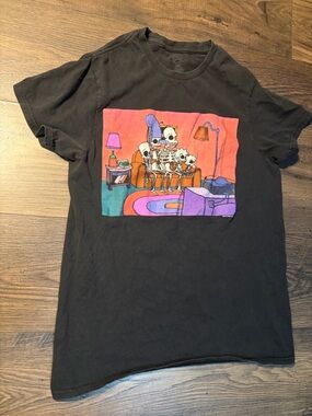 Hot Topic Black Graphic Tee the simpson tshirt skeleton picture